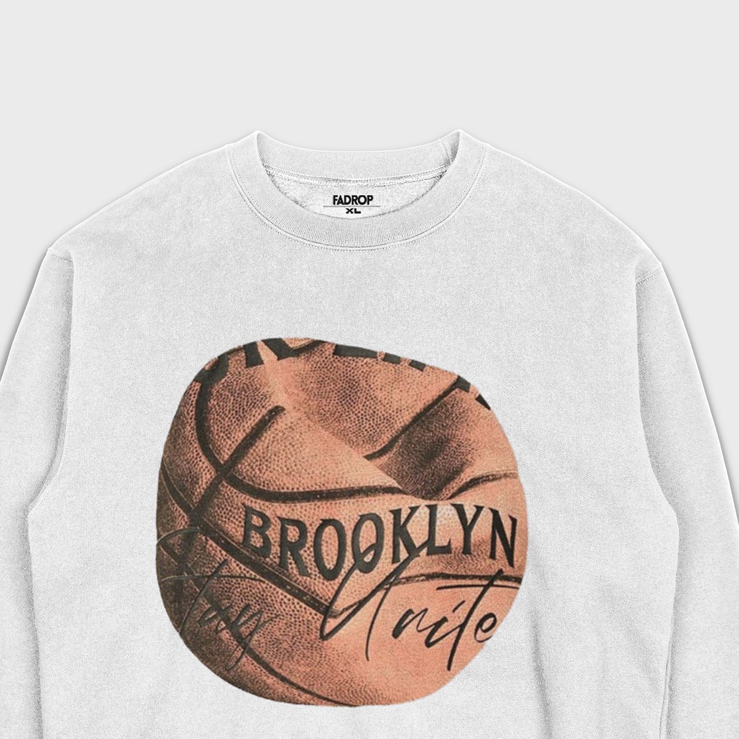 Brooklyn Basketball - سويت شيرت ثقيل فضفاض